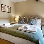 Stonecroft Middleton (North Yorkshire)